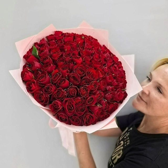 Букет из 101 красной розы Кения