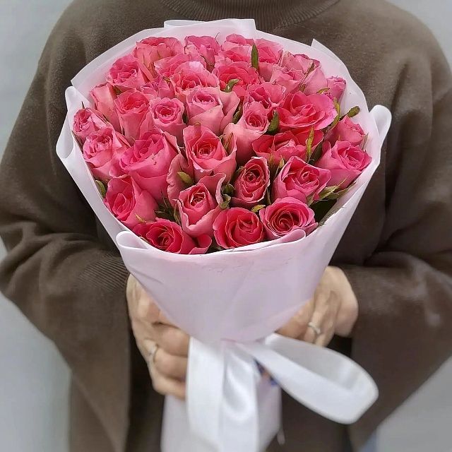 Неоновый букет из роз Кения 35 шт 