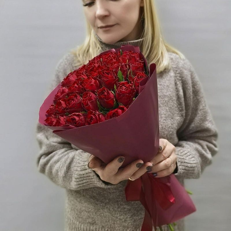Букет из 35 красных роз