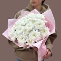 Букет из пяти белоснежных кустовых хризантем