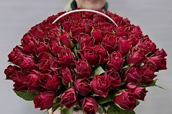 Скидка 10% на корзину из 101 розы