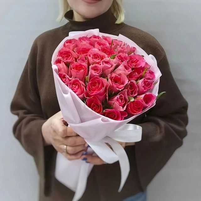 Неоновый букет из роз Кения 35 шт 